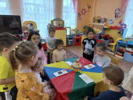 Викторина «Что? Где? Когда? -По страницам сказок» Викторина «Что? Где? Когда? -По страницам сказок».